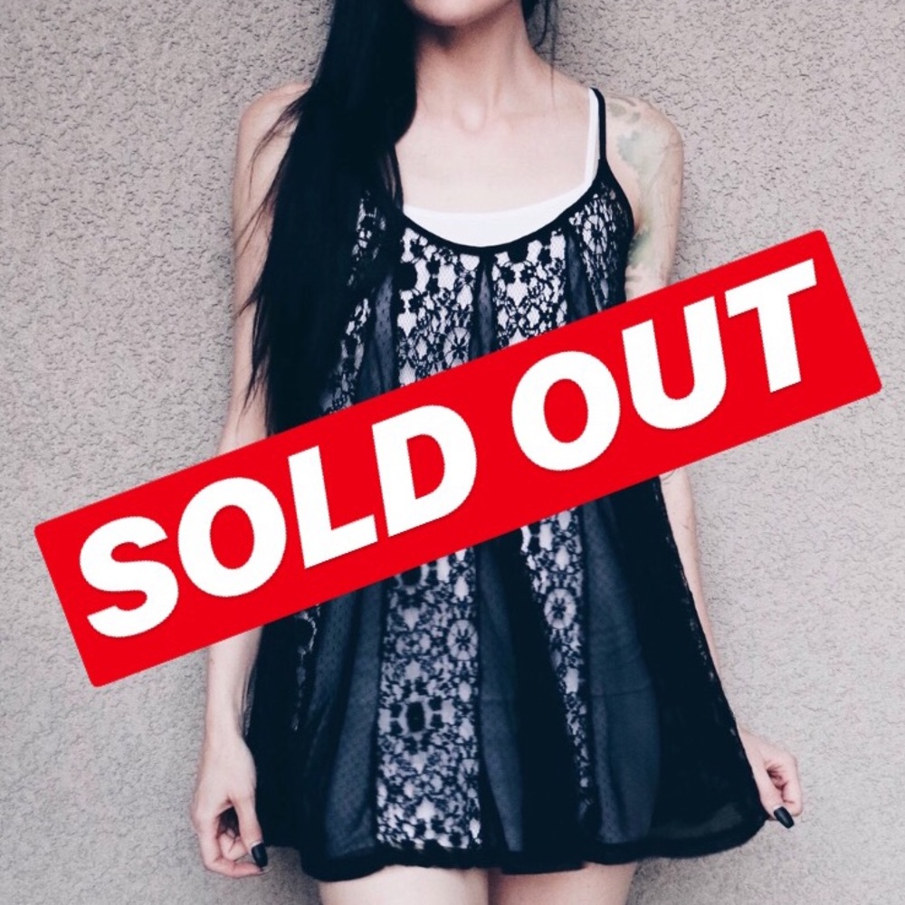 Floral lace sheer tunic